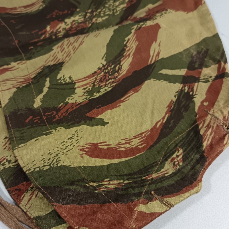CAPUCHE DE VESTE TAP 47-56 CAMOUFLEE PARACHUTISTE ET LEGION ETRANGERE GUERRE D'ALGERIE